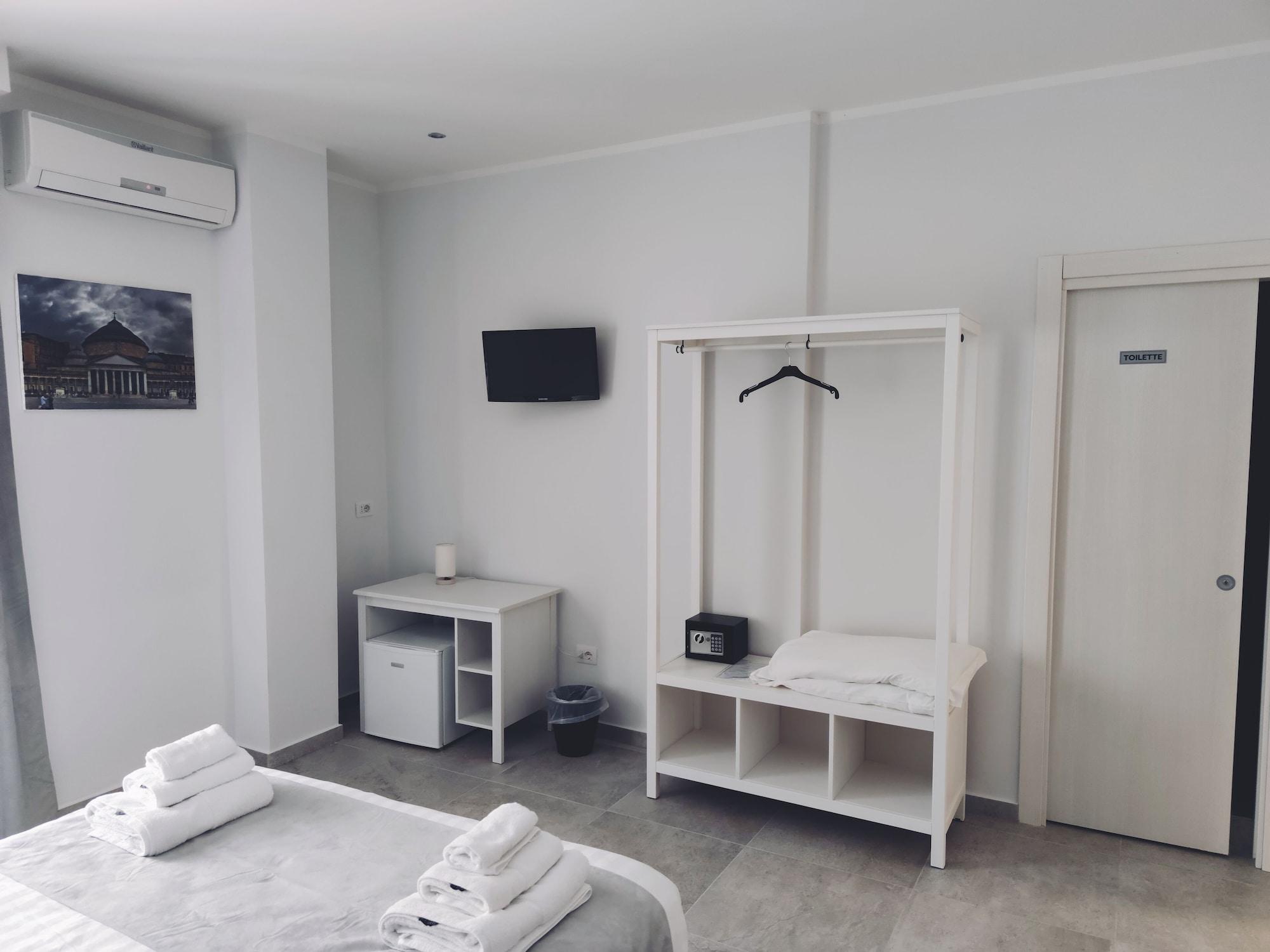 B&B I Borbone Napels Buitenkant foto