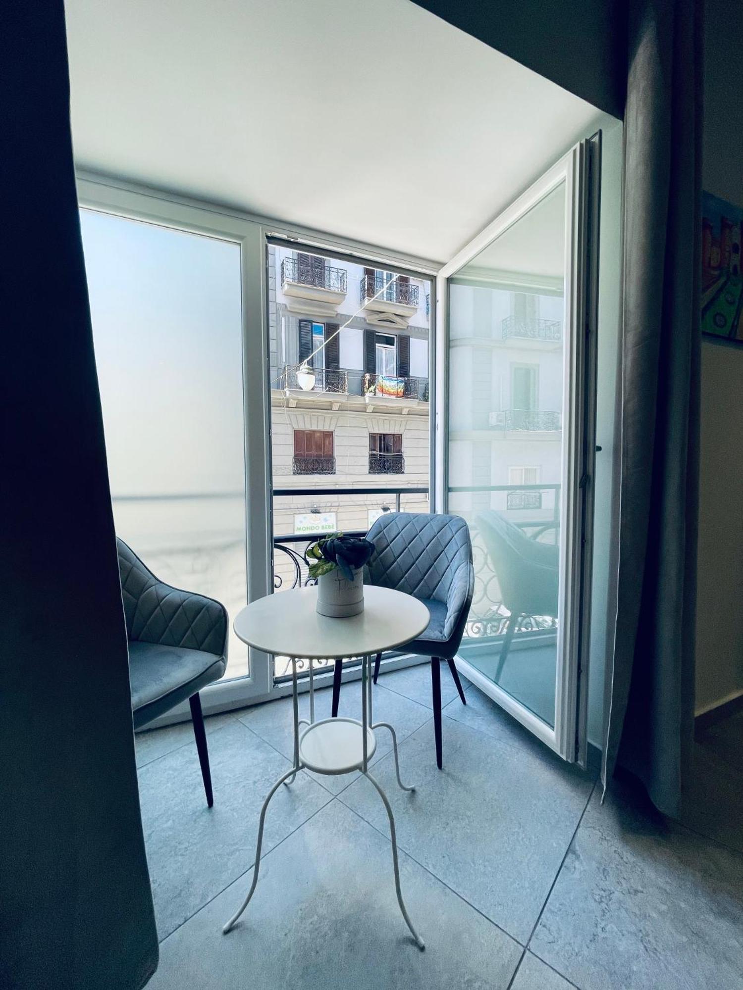 B&B I Borbone Napels Buitenkant foto