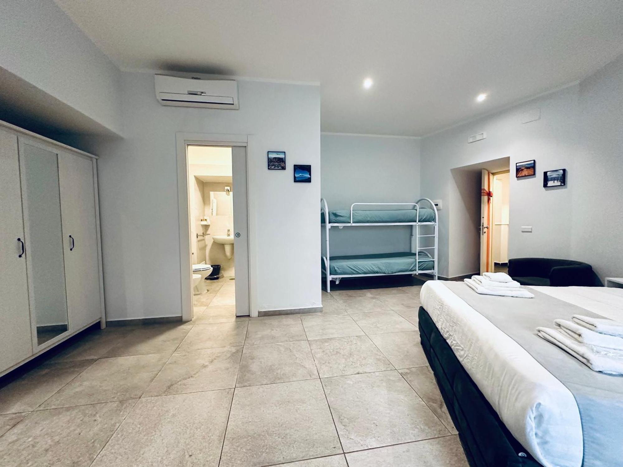 B&B I Borbone Napels Buitenkant foto